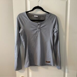 Women's Greyish Blue Long Sleeve Top.  B7